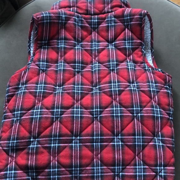 Reversible Vest - Picture 3 of 3